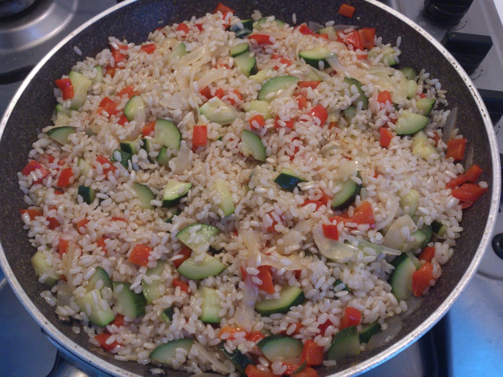 Riso saltato con verdure - unisco riso e verdure