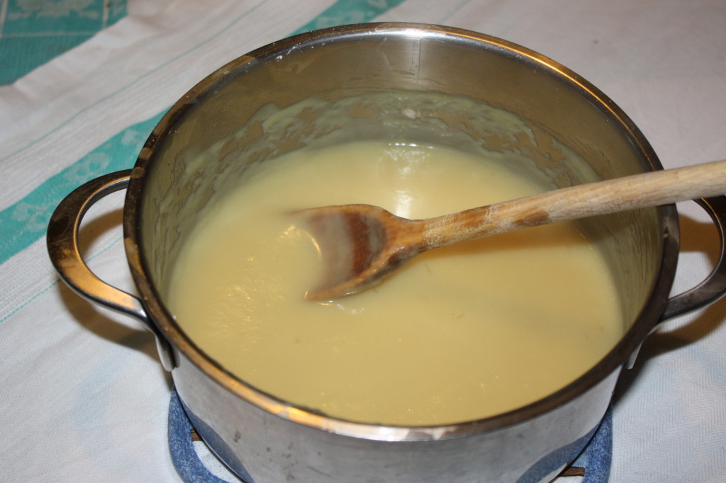 crema pasticcera vegan - mescoliamo la crema