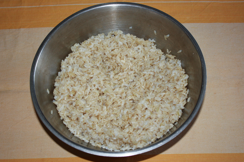 barchette di pomodori - preparare il riso
