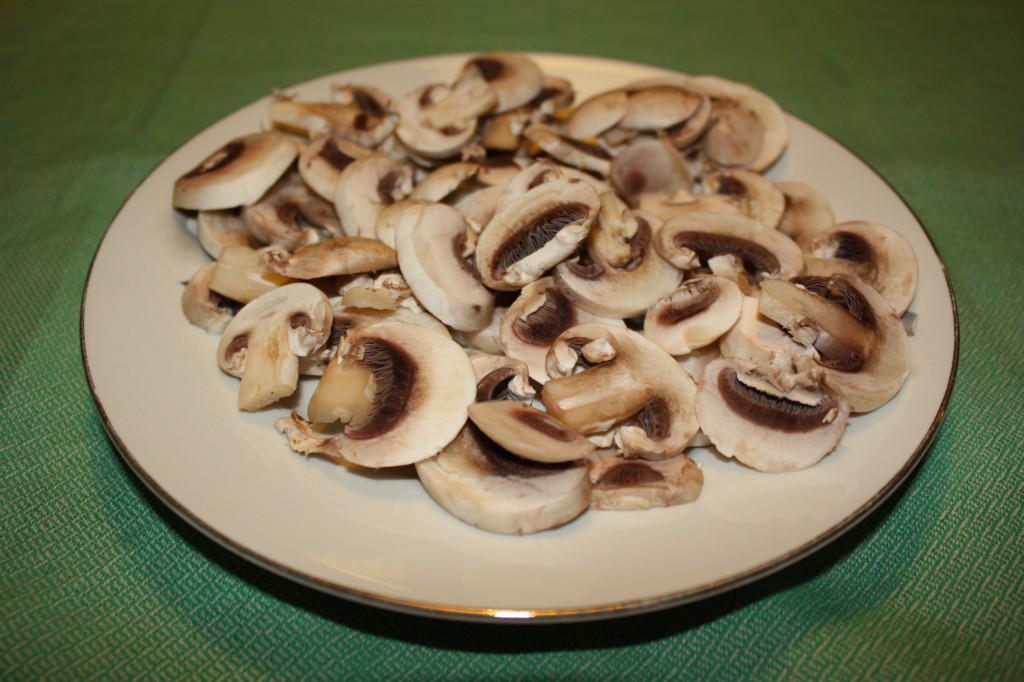 Insalata mista con avocado - taglio i funghi
