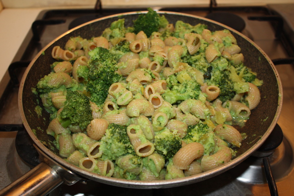 pipe con broccoli e porri - amalgamo tutto