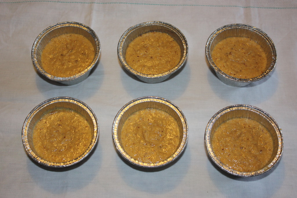 muffin alla zucca vegan - verso negli stampini