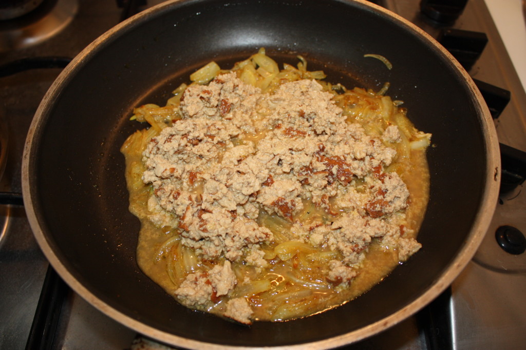 tofu strapazzato al curry - aggiungere il tofu