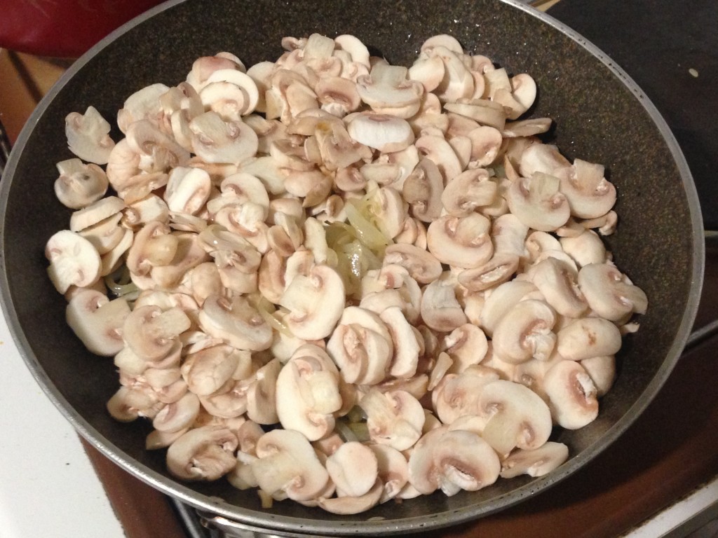riso al curry con funghi - aggiungo i funghi