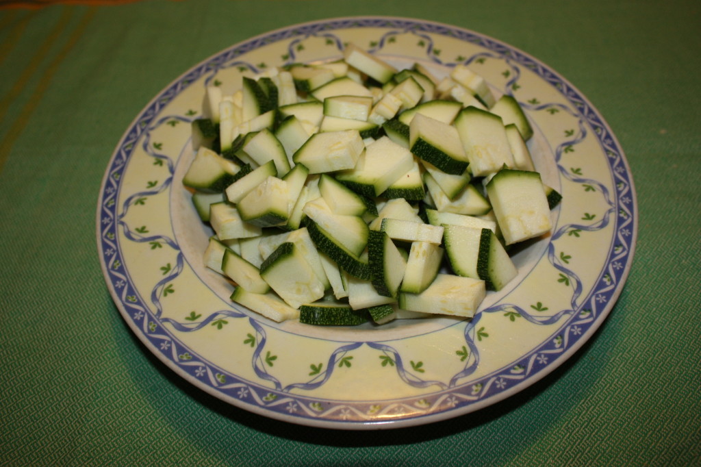 fagottini di verdure - tagliare le zucchine