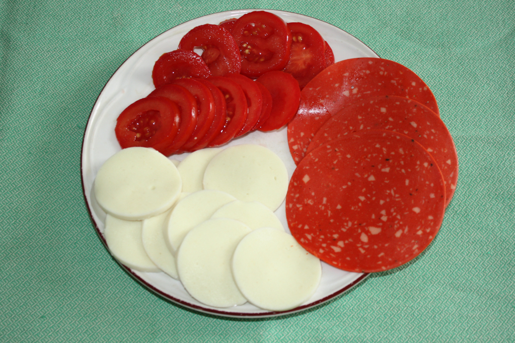 melanzane a fisarmonica - affettiamo gli ingredienti