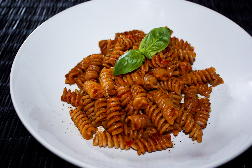 Fusilli Al Pesto Mediterraneo