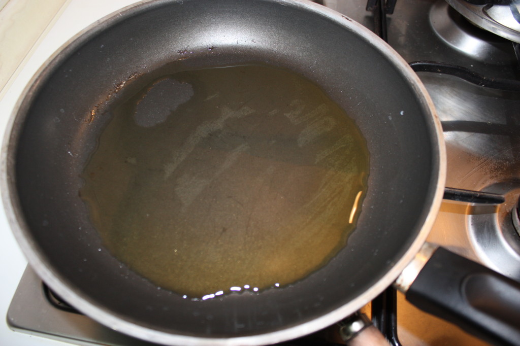 bastoncini di tofu croccanti - scaldare l'olio