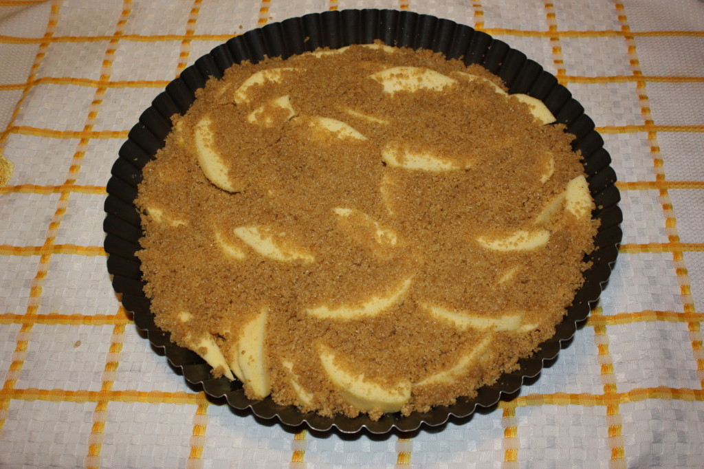 apple crumble vegan - aggiungo l'impasto