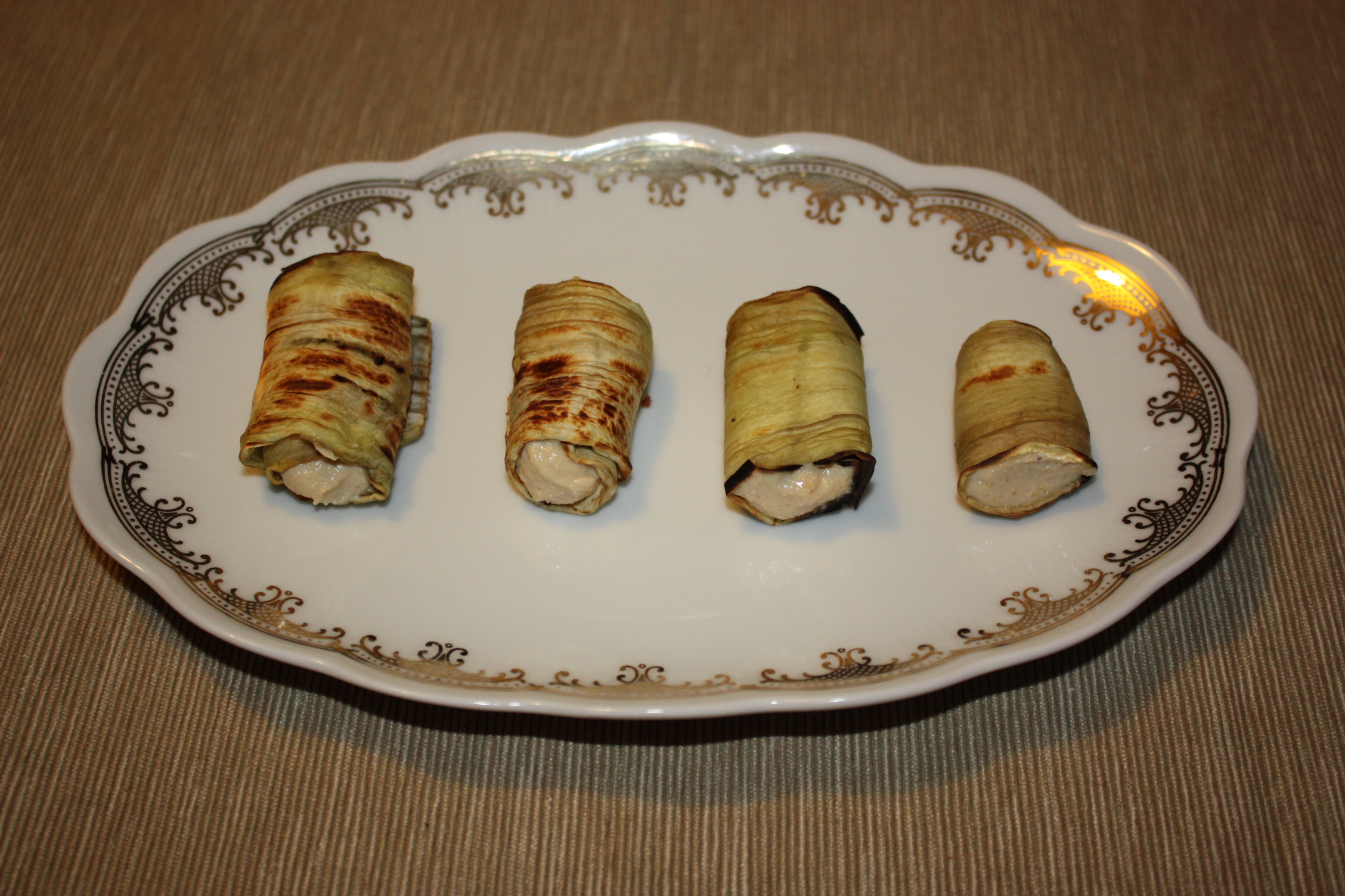Involtini Di Melanzana Con Crema Di Arachidi E Anacardi – Piatto Pronto