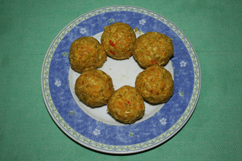 polpette di soia al sugo - formare le polpette
