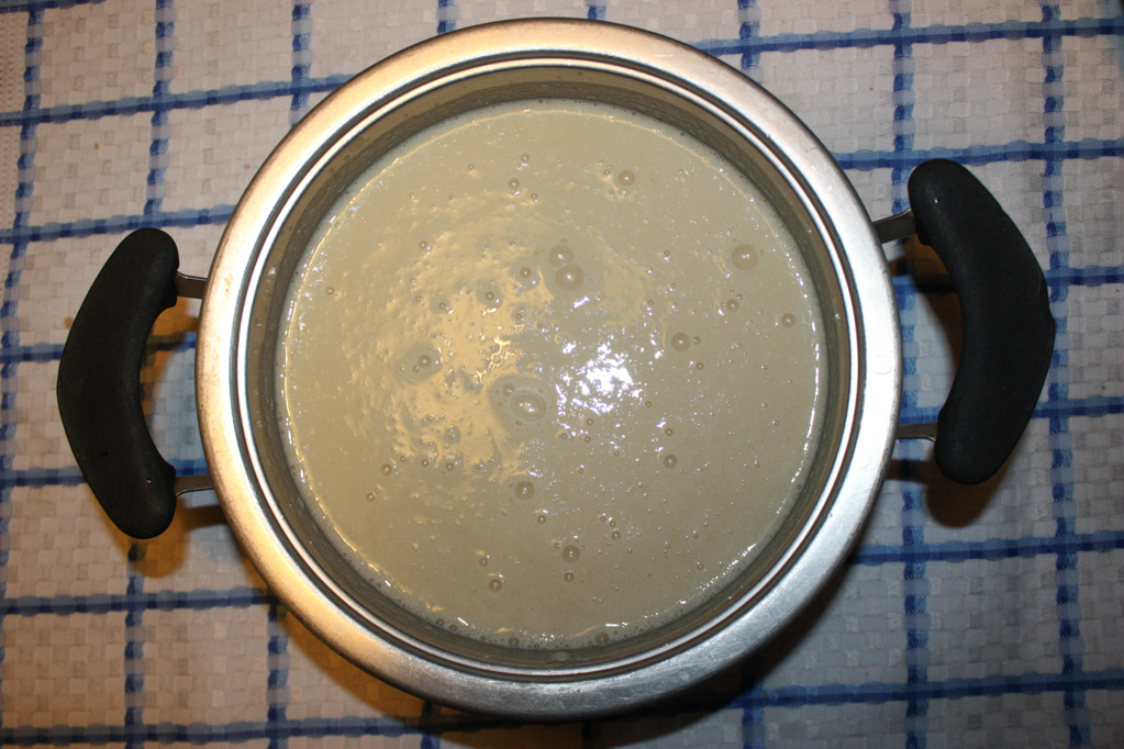 cheesecake di tofu alle pere - unire tutti gli ingredienti