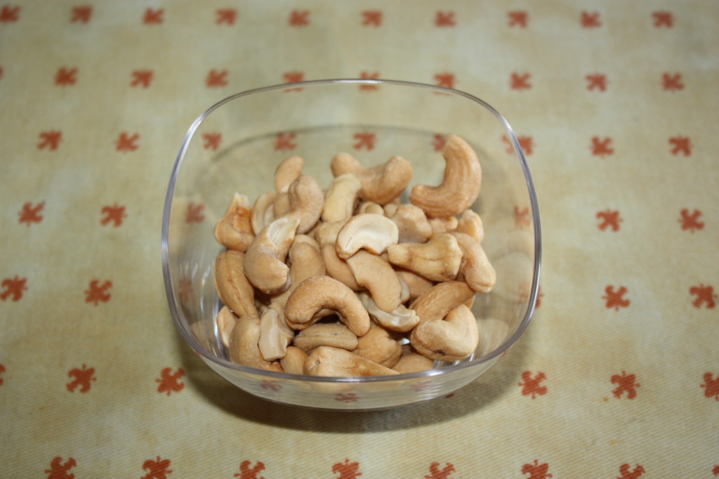 formaggio vegan di anacardi - anacardi