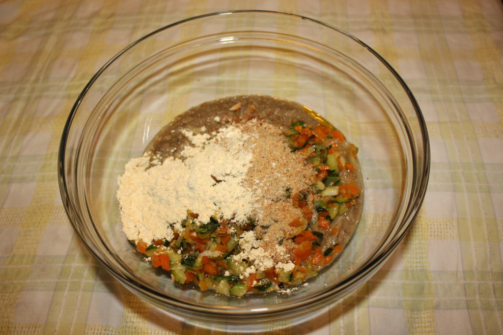 burger vegan di lenticchie - unire tutti gli ingredienti