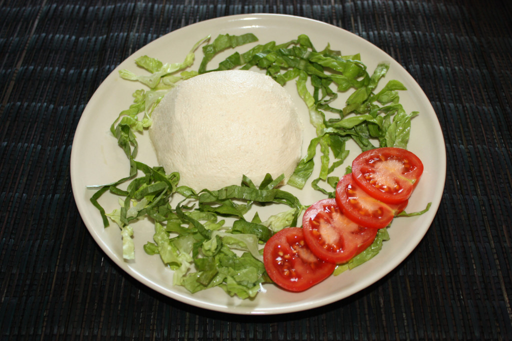 formaggio vegan di anacardi - piatto pronto