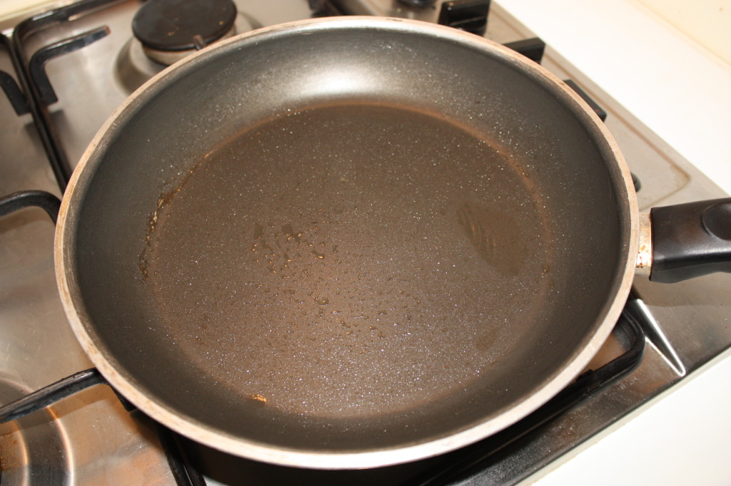 pancake vegan - scaldare la padella