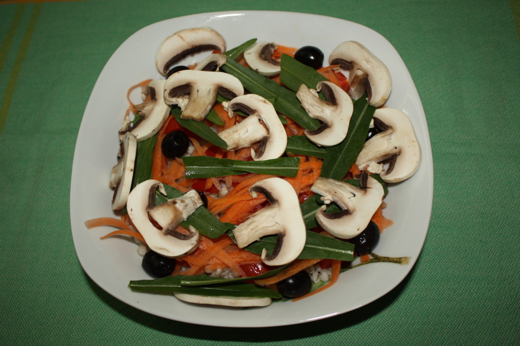 insalata di orzo - aggiungere le verdure