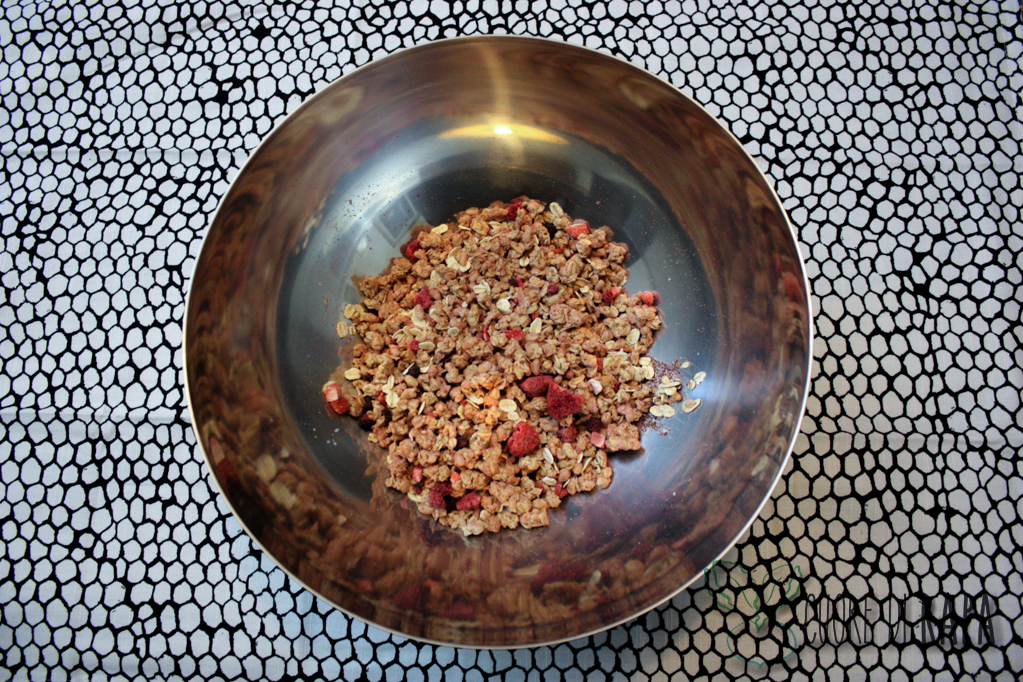 palline di muesli ricoperte di cioccolato - muesli