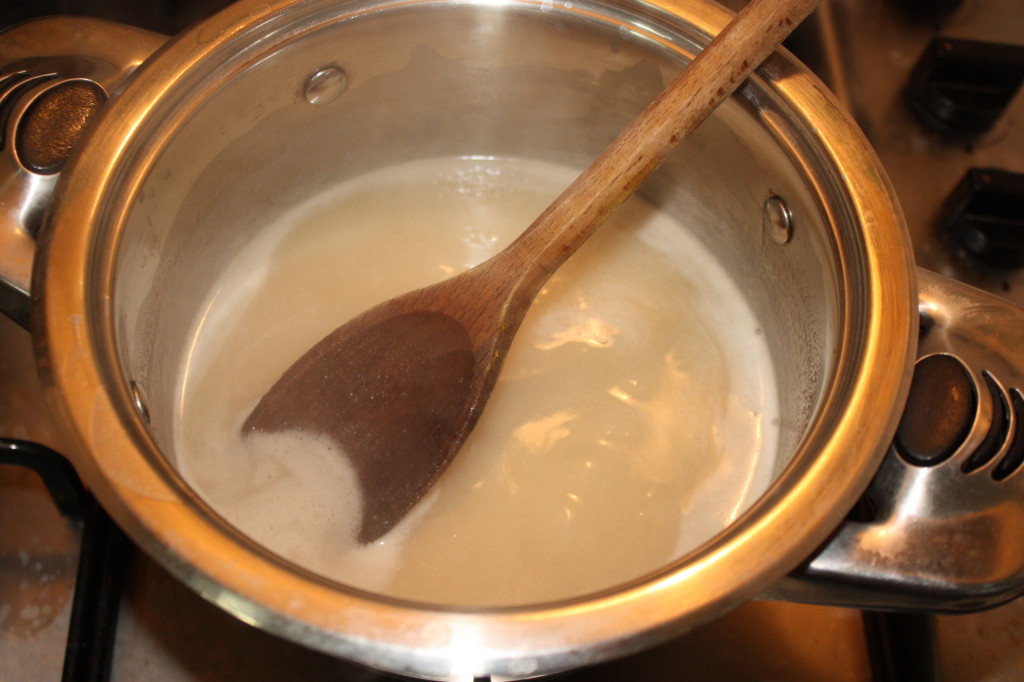 cheesecake vegan al cioccolato - bollire agar agar e latte