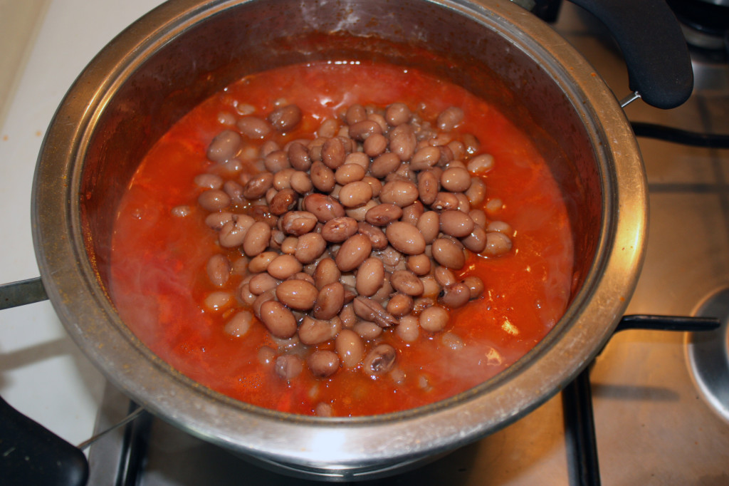 chili vegan - aggiungere i fagioli