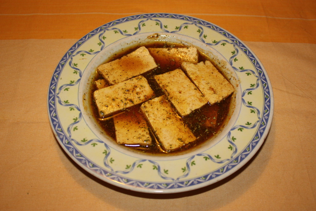 tofu grigliato con crema di sponsali - marinare il tofu