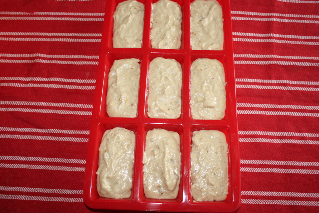 plumcake fruttati - versare negli stampini