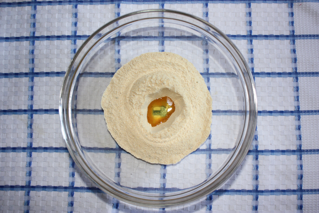 nachos - versare olio e acqua