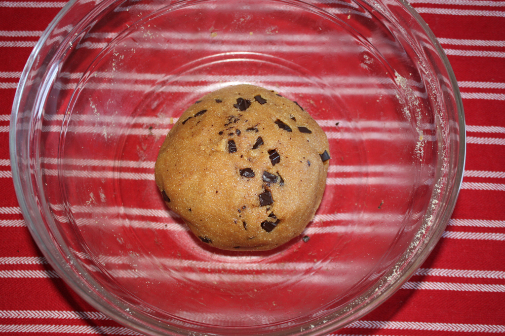 biscotti al burro d'arachidi e cioccolato - amalgamare il cioccolato