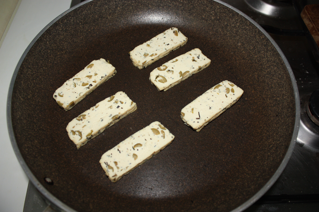 tofu grigliato con peperoni croccanti - grigliare il tofu