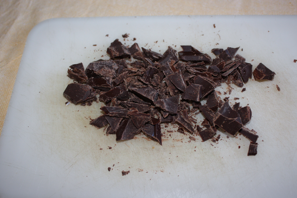 panzerottini alle pere e cioccolato - cioccolato in scaglie