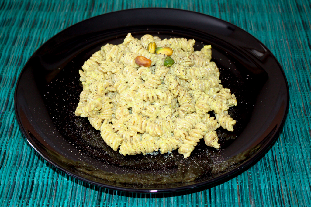 Fusilli Al Pesto Di Pistacchio – Piatto Pronto