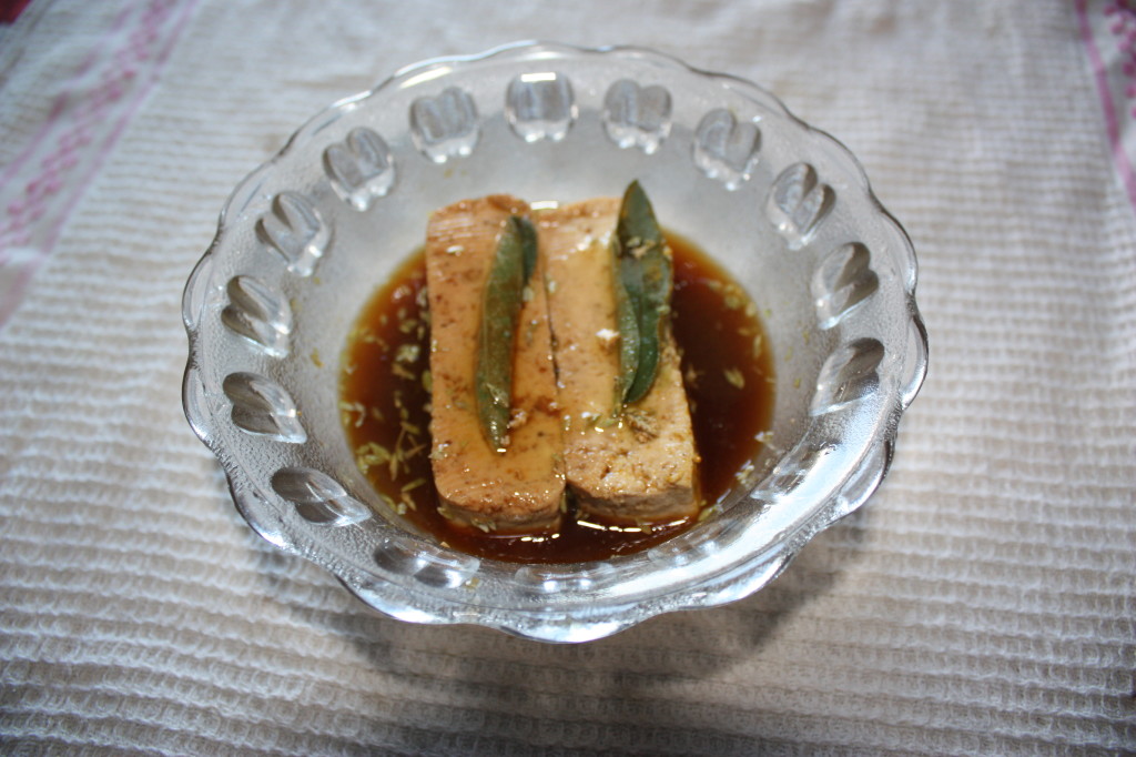 trofie con zucchine e tofu marinato - marinare il tofu