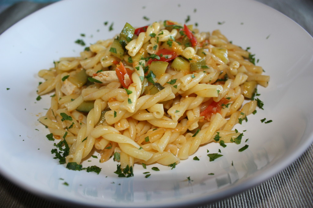 trofie con zucchine e tofu marinato - piatto finale