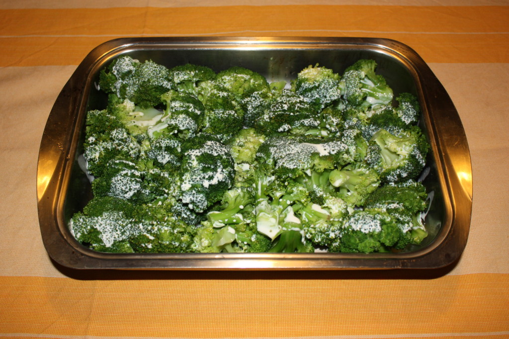 broccoli gratinati - aggiungere la panna